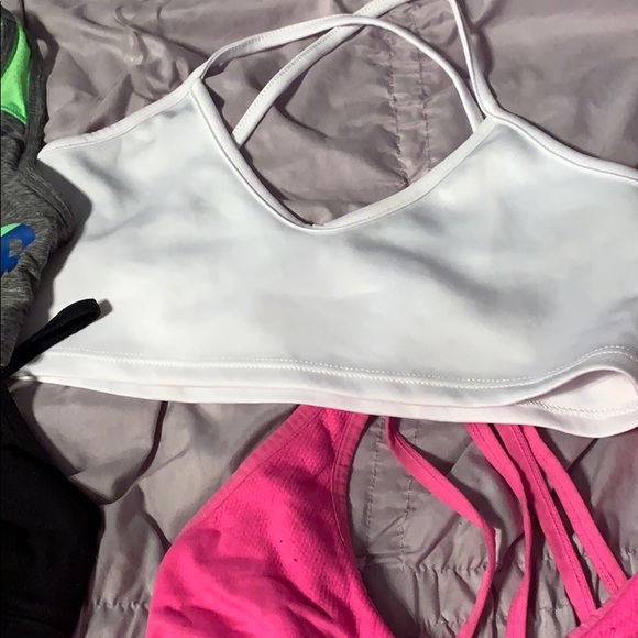 Bundle of girls sports bras size large-XL - Picture 6 of 7